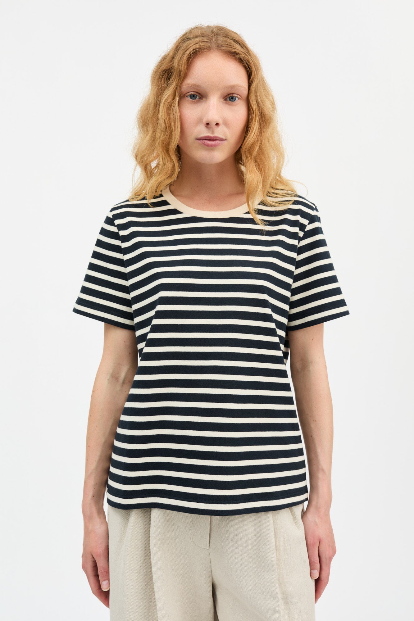 Skall Studio Marron regular tee Tee Navy/Off white stripe